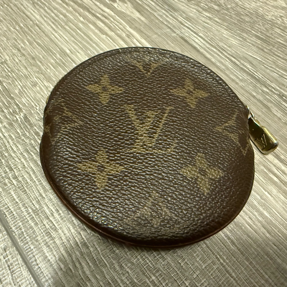 Authentic Louis Vuitton Round Coin Purse